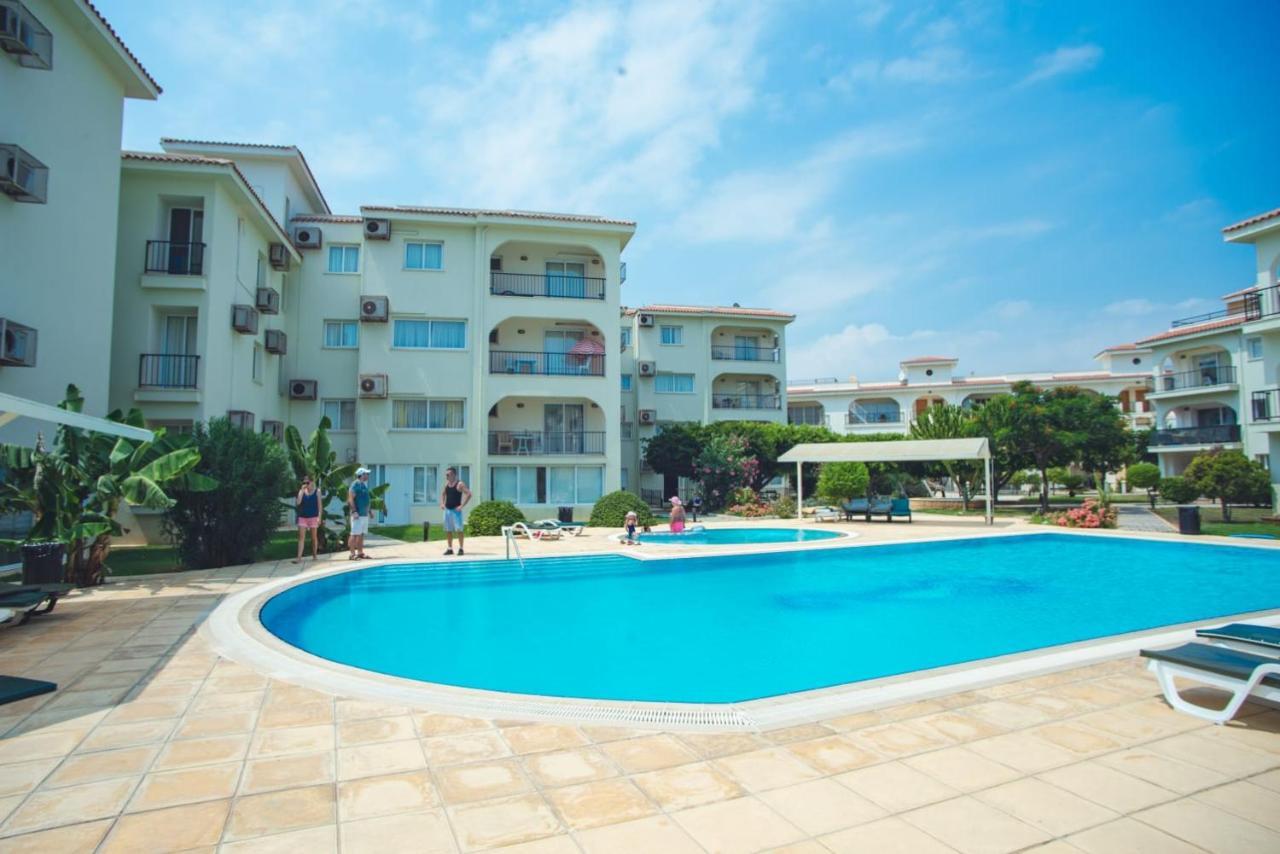 Boheme B6 Sunrise Beach Gastria Exterior foto